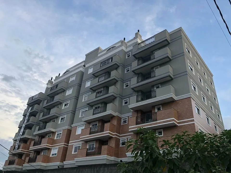 Apartamento à venda com 2 quartos e 1 suíte, 1 vaga, 61m² no Costa e Silva, Joinville - foto 1