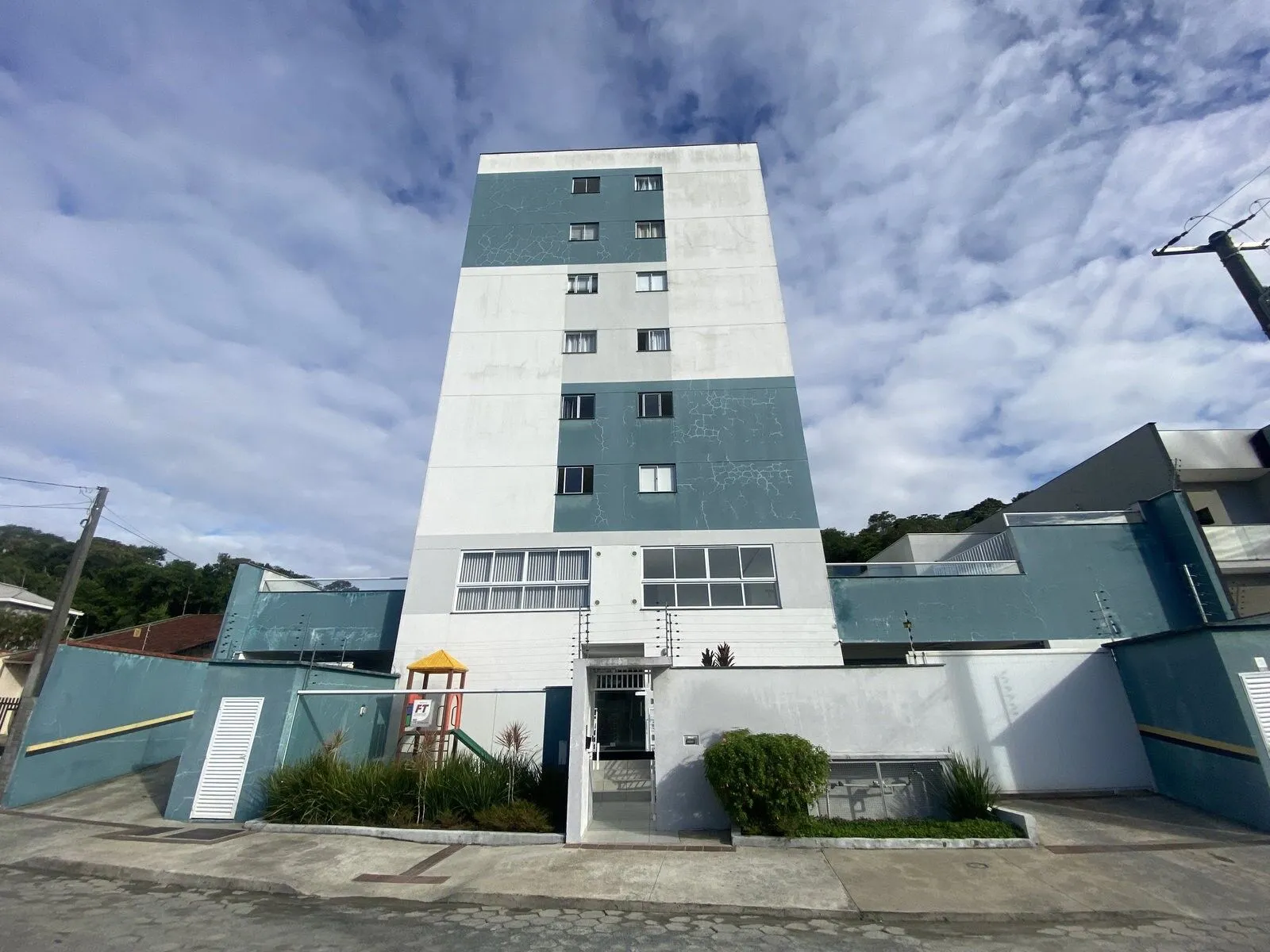 Apartamento à venda com 2 quartos, 1 vaga, 53m² no Anita Garibaldi, Joinville - foto 1