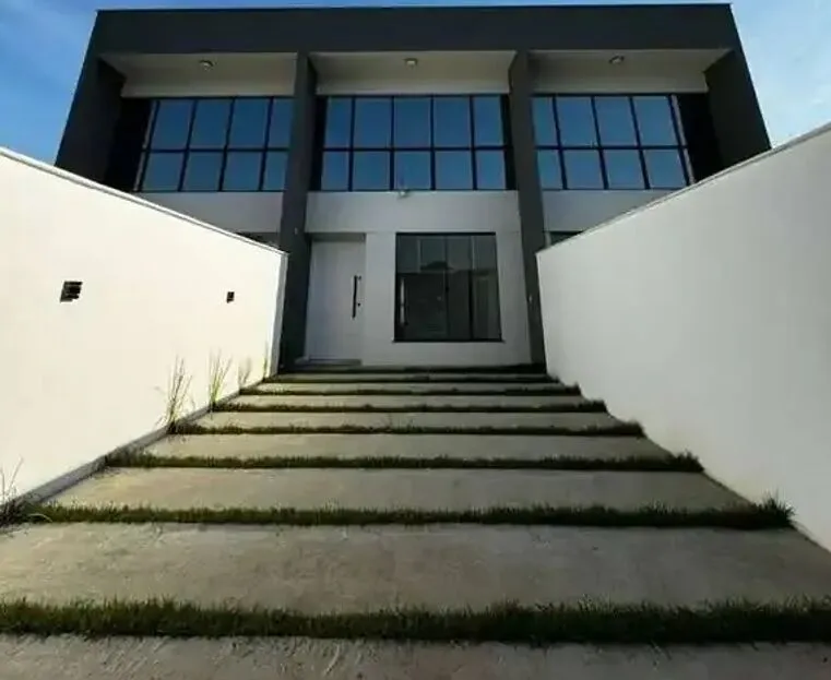 Casa à venda com 3 quartos e 1 suíte, 2 vagas, 106m² no Boa Vista, Joinville - foto 1