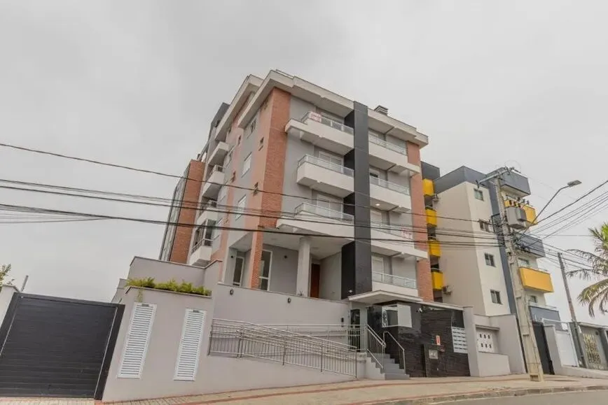 Apartamento à venda com 3 quartos e 1 suíte, 2 vagas, 106m² no Costa e Silva, Joinville - foto 1