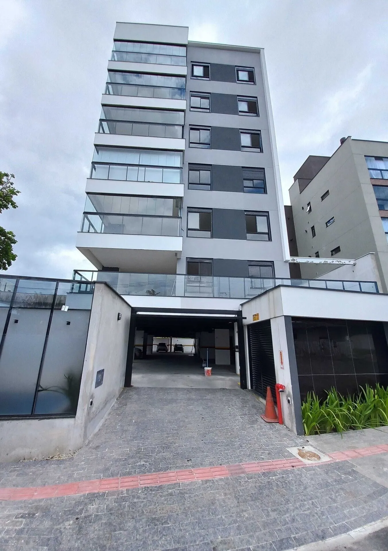 Apartamento à venda com 3 quartos e 1 suíte, 2 vagas, 111m² no Bom Retiro, Joinville - foto 1