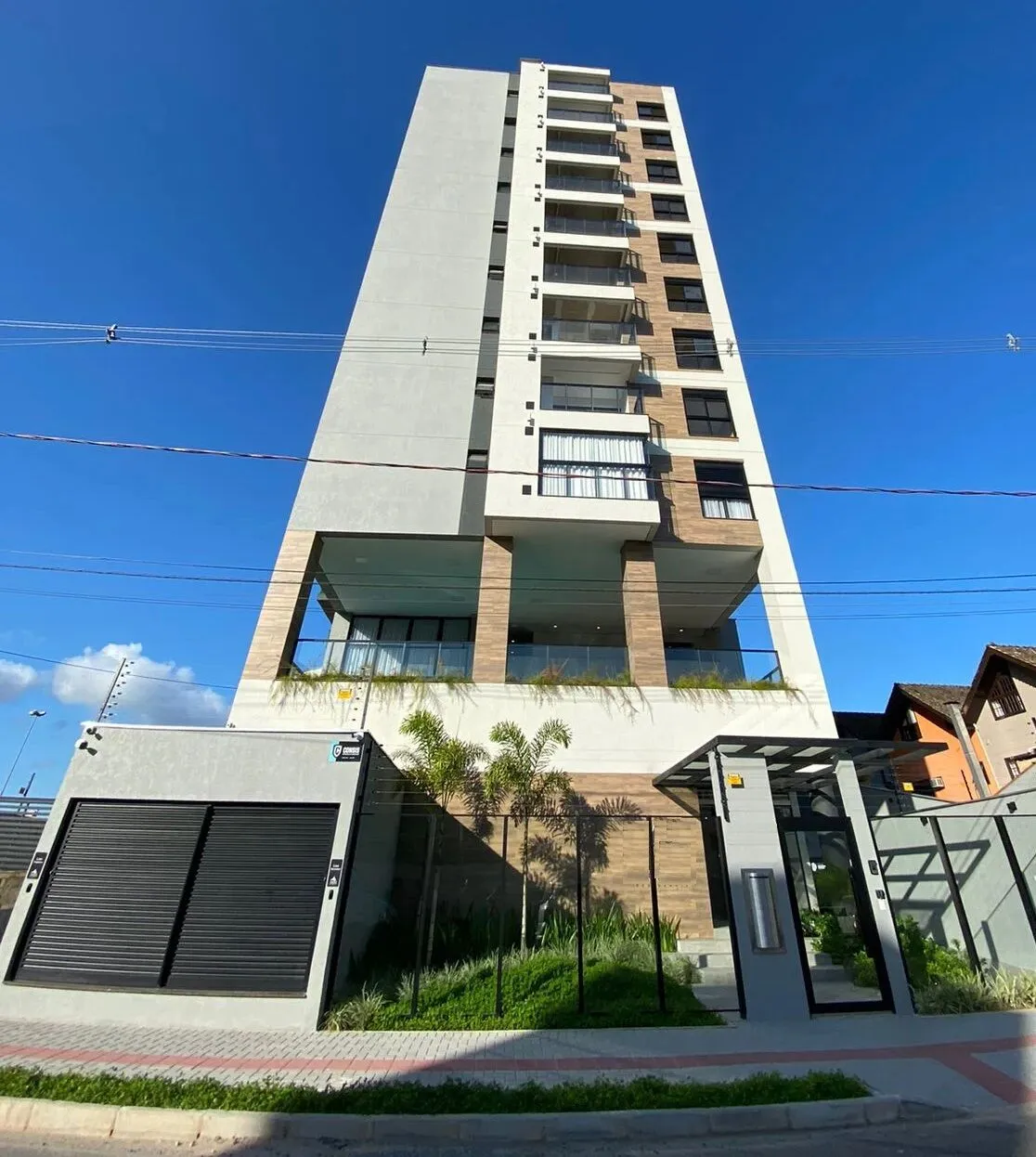 Apartamento à venda com 3 quartos e 2 suítes, 2 vagas, 104m² no Anita Garibaldi, Joinville - foto 1