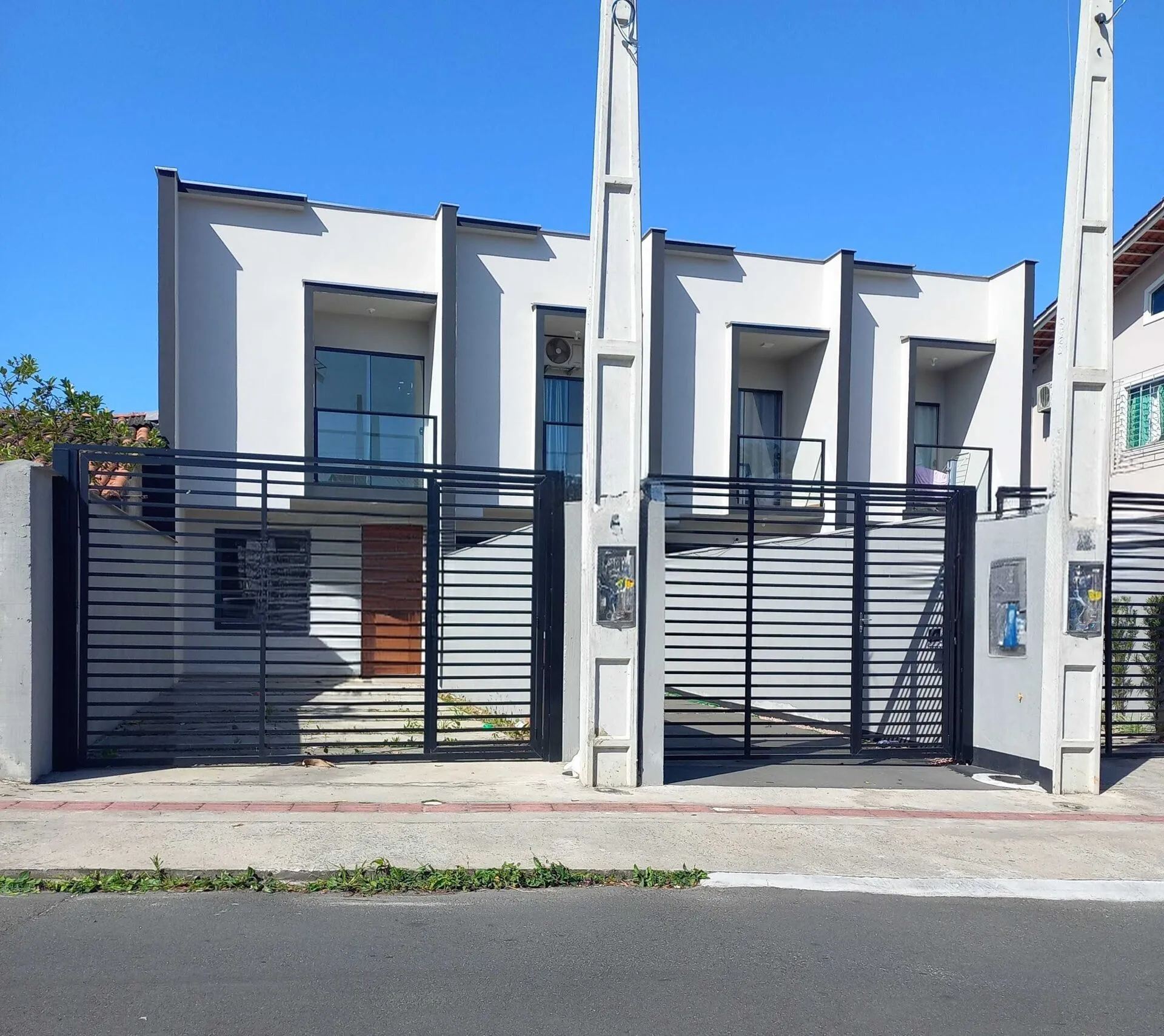 Casa à venda com 2 quartos e 2 suítes, 2 vagas, 85m² no Boa Vista, Joinville - foto 1