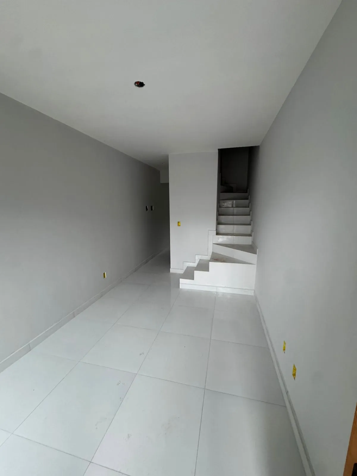 Casa à venda com 2 quartos, 2 vagas, 65m² na Rua Seis de Janeiro no Paranaguamirim, Joinville — foto 3