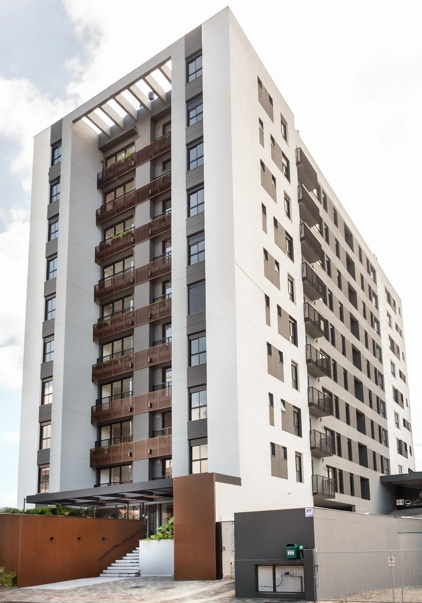 Apartamento à venda com 3 quartos e 1 suíte, 2 vagas, 78m² no América, Joinville - foto 1
