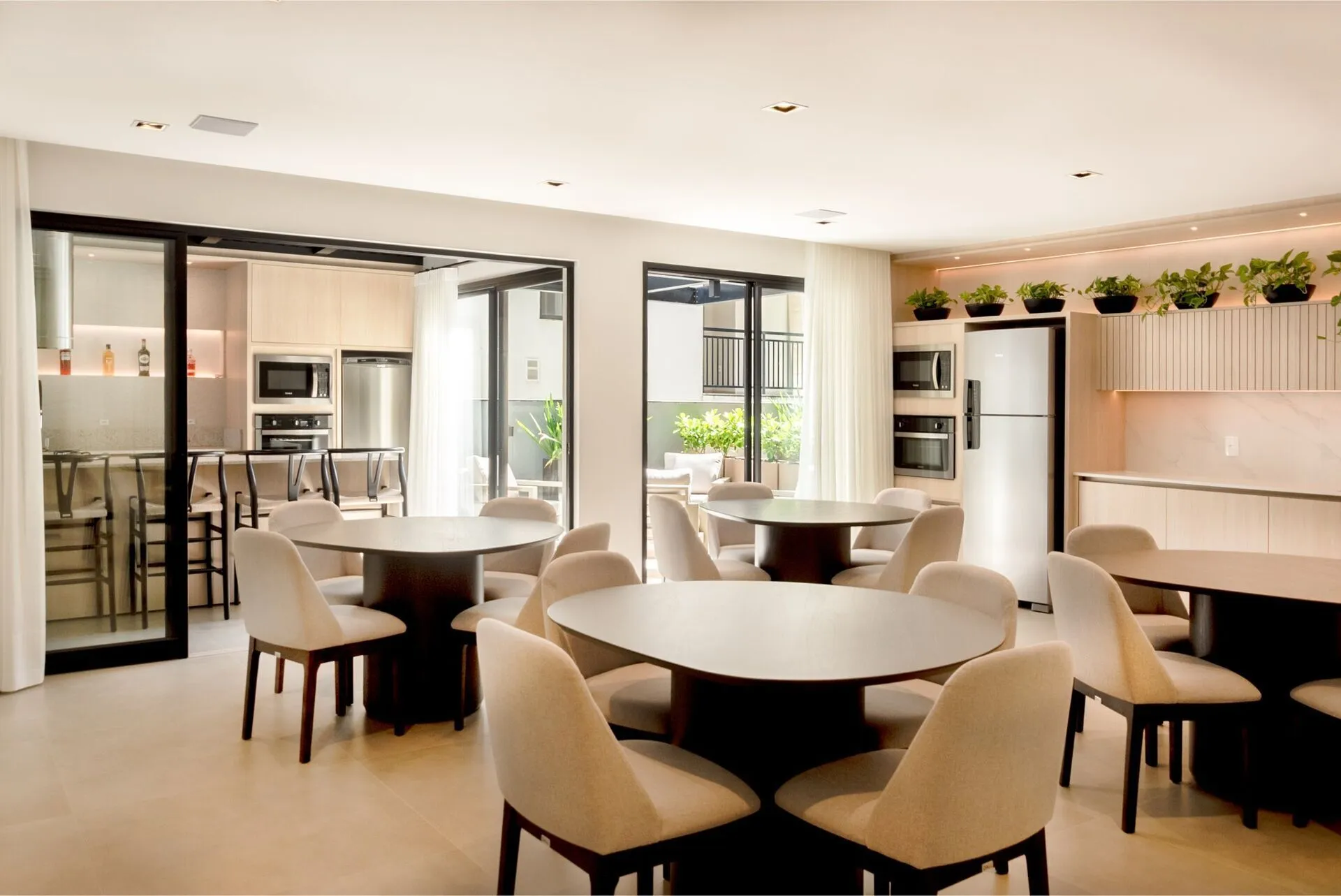 Apartamento à venda com 3 quartos e 1 suíte, 2 vagas, 78m² na Rua Doutor João Colin no América, Joinville — foto 4
