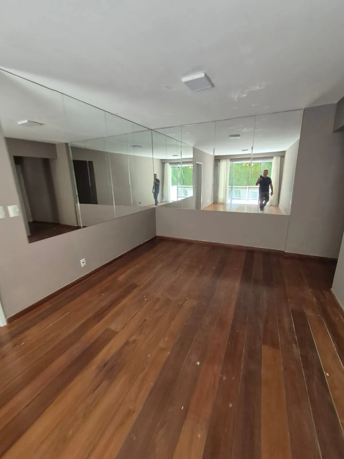 Apartamento à venda com 4 quartos e 1 suíte, 2 vagas, 101m² na região do bairro Agronômica, próximo à Rua Ernesto Stodieck, Florianópolis — foto 5