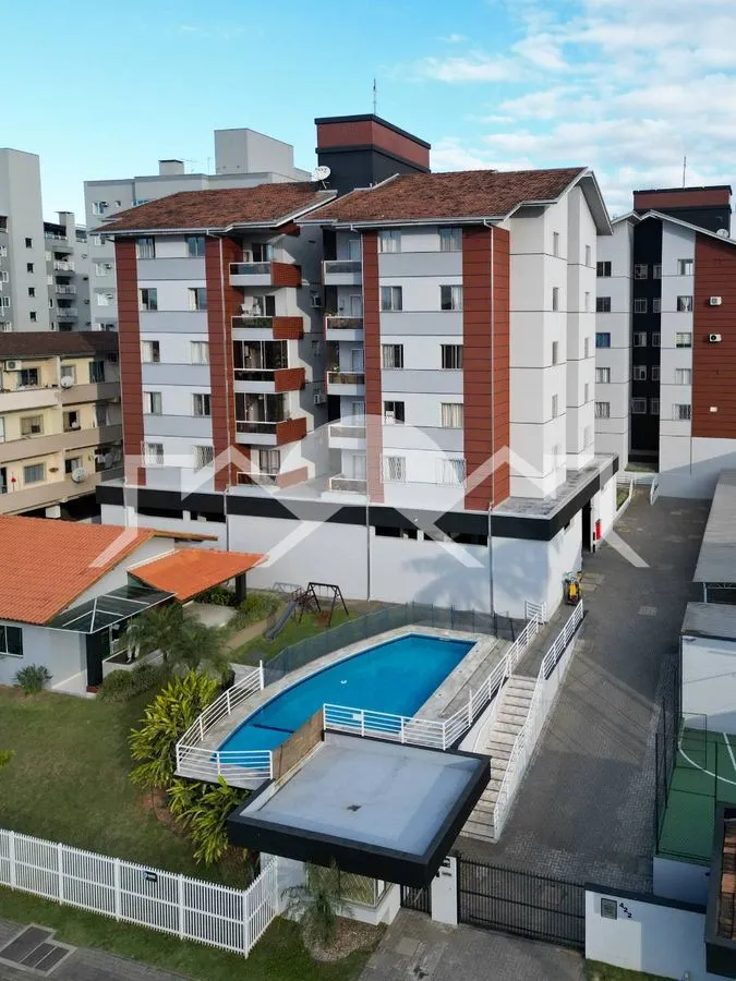 Sala/Escritório à venda com 2 quartos, 68m² no Floresta, Joinville - foto 1