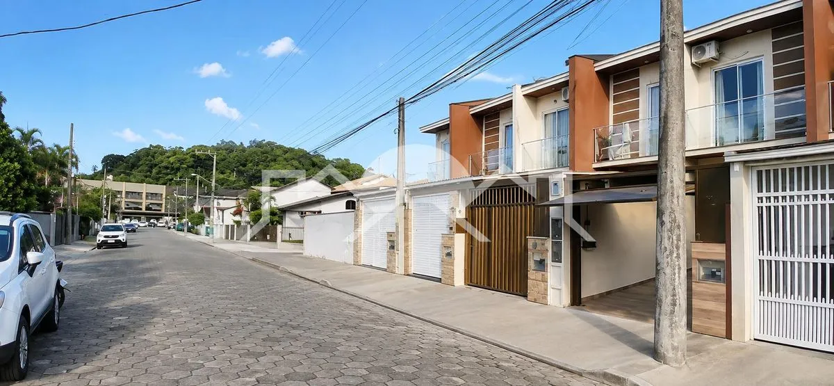 Casa à venda com 2 quartos, 1 vaga, 62m² no Floresta, Joinville — foto 2