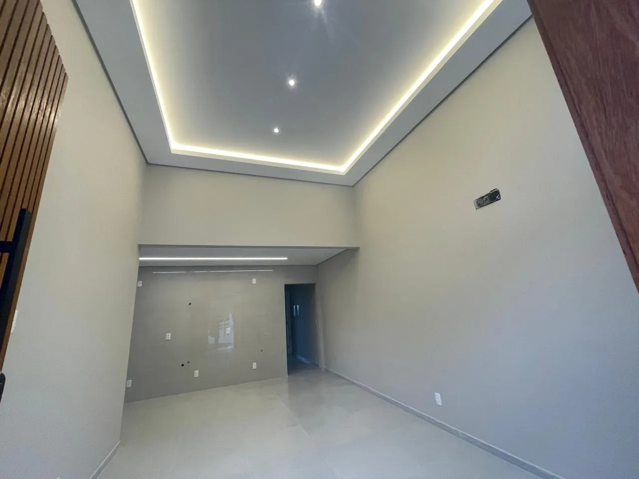 Casa à venda com 2 quartos, sendo 2 suítes, 2 vagas, 120m² na Rua Saturnino Concelino da Silva, sn no Serraria, São José