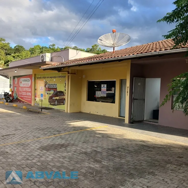LOJA c/ 2 Ambientes amplo em excelente corredor de serviço - Frente Rua Bahia - IMEDIAÇÕES POSTO ISLEB - PETROBRAS - foto 1