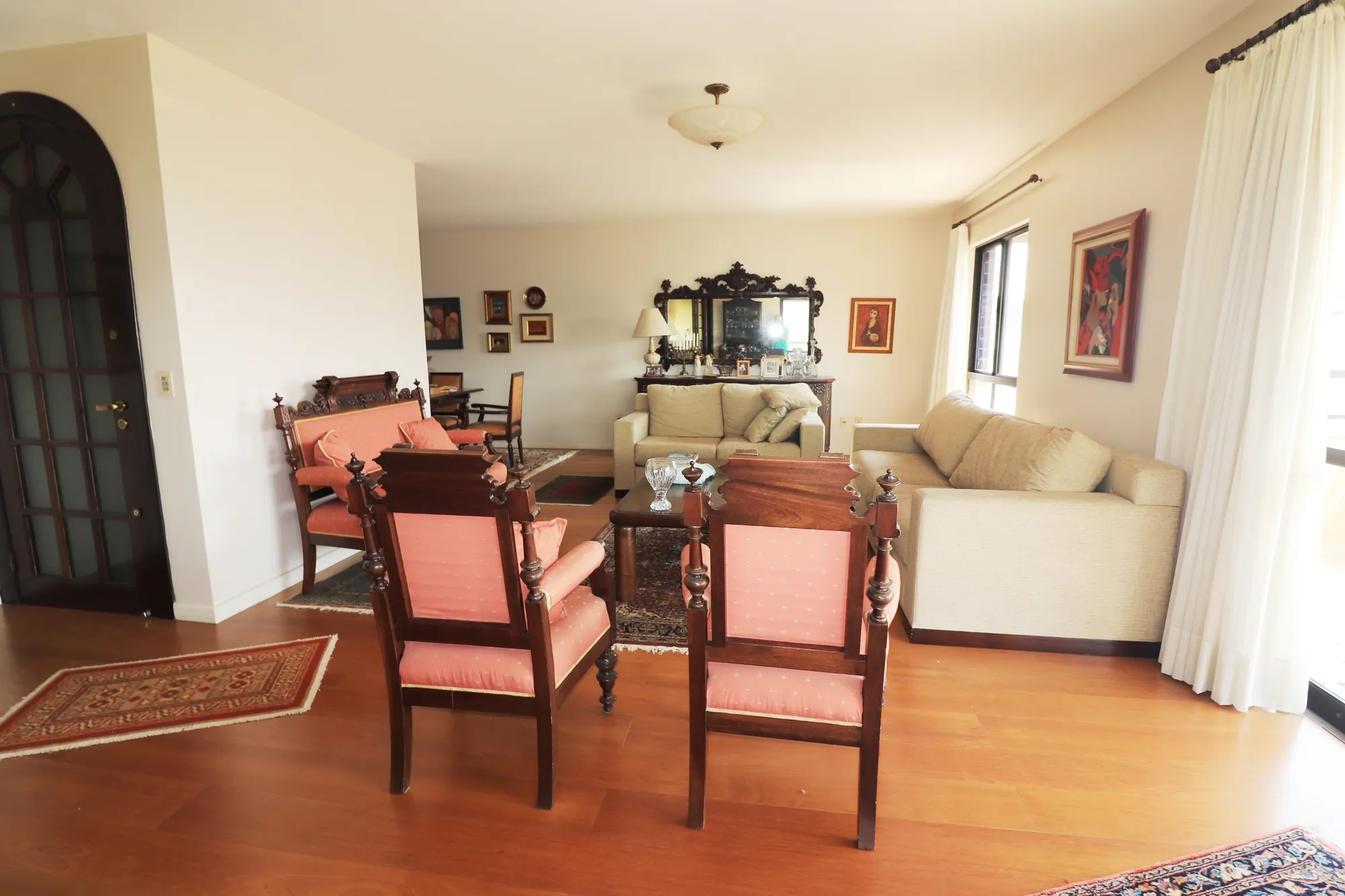 Apartamento espaçoso próximo de tudo — foto 2
