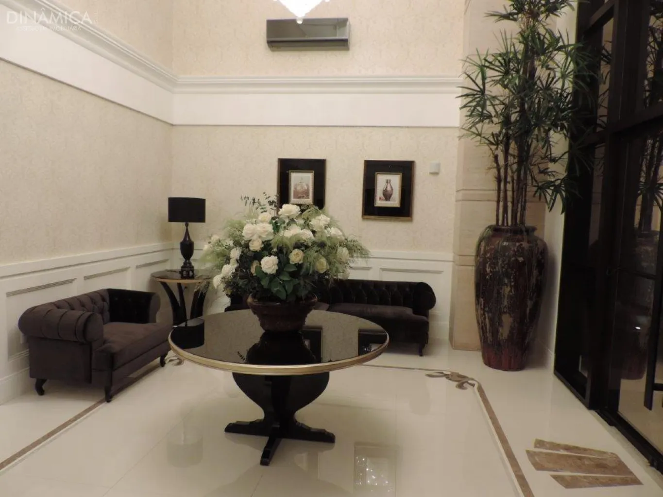 Apartamento no Edifício Residencial Merithaman em Balneário Camboriú no Bairro Centro, duas Vagas de Garagem — foto 4