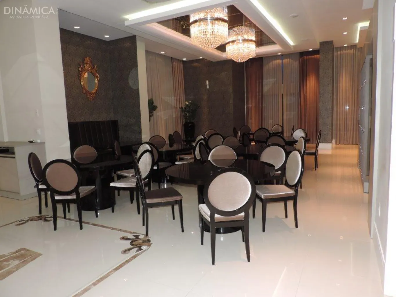 Apartamento no Edifício Residencial Merithaman em Balneário Camboriú no Bairro Centro, duas Vagas de Garagem — foto 5