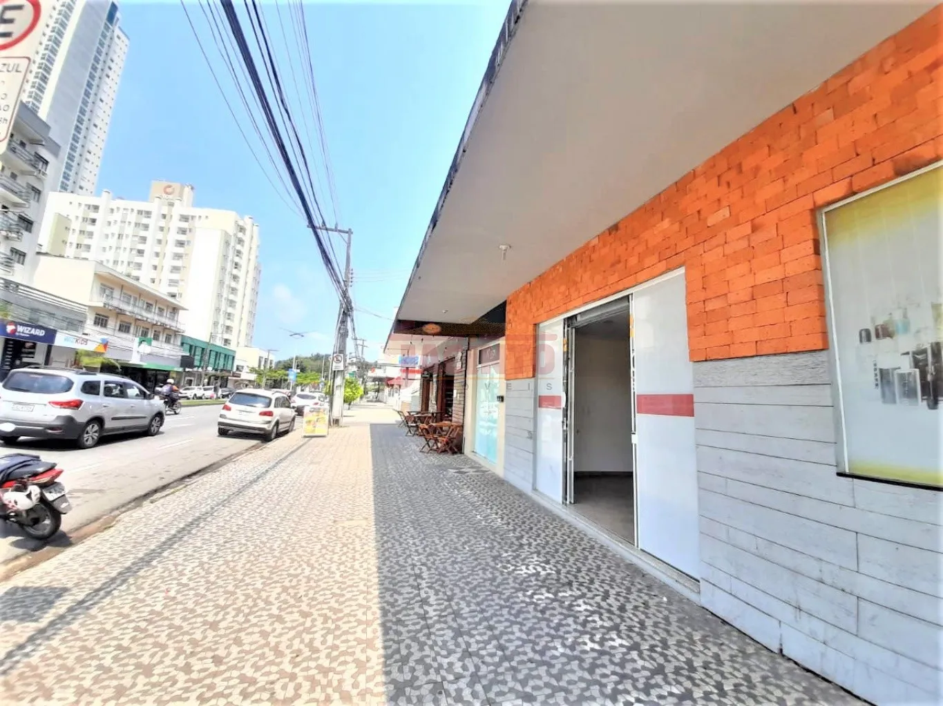 Oportunidade de investimento, sala comercial na rua da Furb. — foto 4