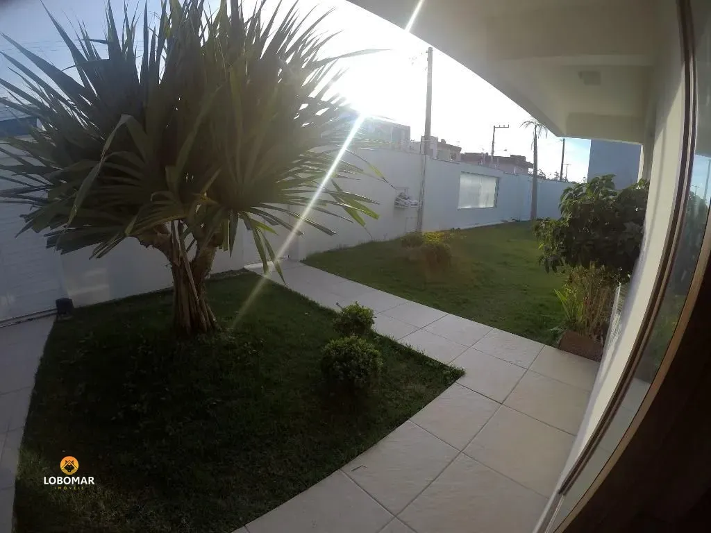 Casa no Centro de Balneário Piçarras - 370m, 3 Dormitórios e Área de Lazer Comp — foto 2
