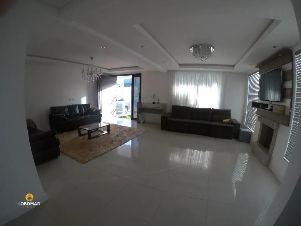 Casa no Centro de Balneário Piçarras - 370m, 3 Dormitórios e Área de Lazer Comp — foto 4