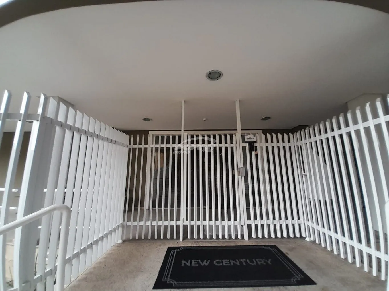 Amplo apartamento, contando com aproximadamente 130,00m de área total — foto 2