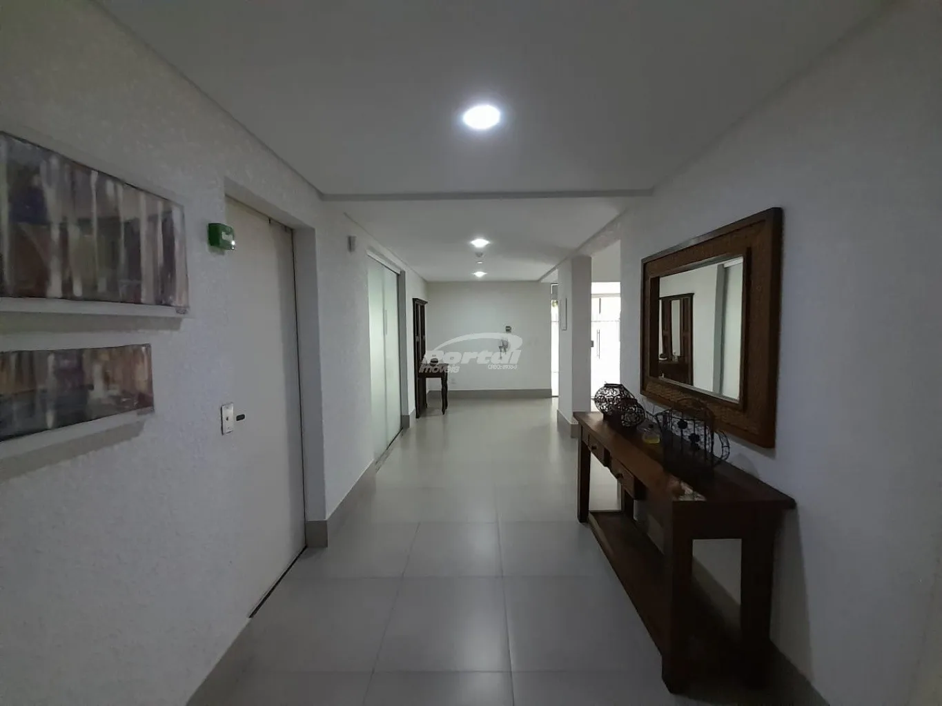 Amplo apartamento, contando com aproximadamente 130,00m de área total — foto 4