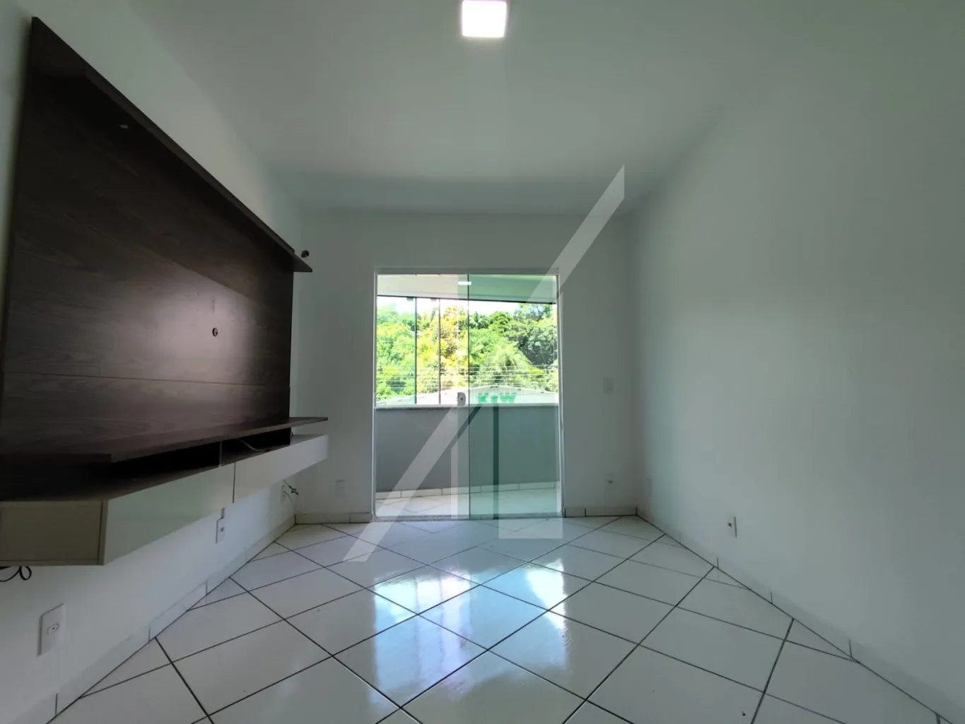 APARTAMENTO AMPLO COM TRÊS DORMITÓRIOS E DUAS VAGAS DE GARAGEM INDIVIDUAIS - BANDERFURT — foto 4