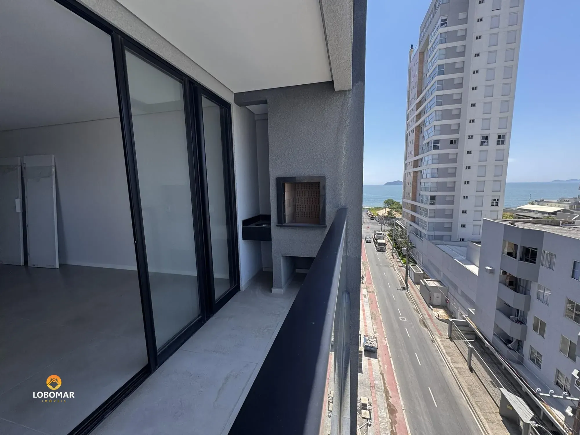 Apartamento à 150m do mar, 3 dormitórios à venda - Centro - Balneário Piçarras/S - foto 1