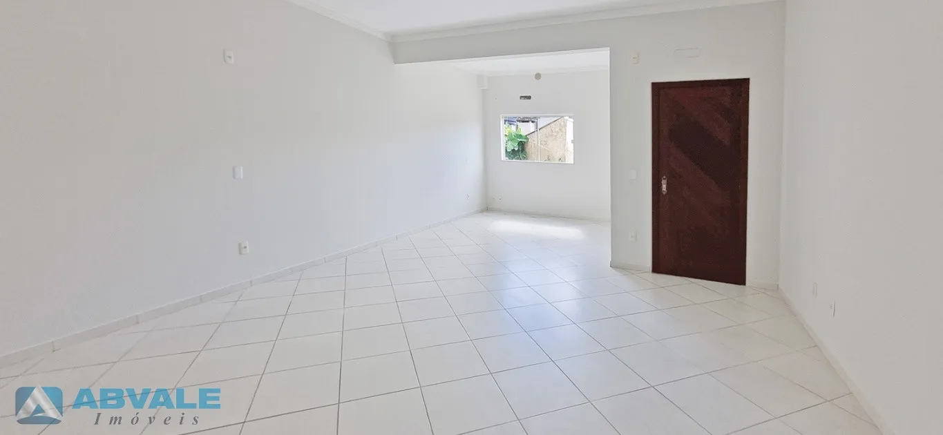 Sala Comercial para Alugar no Água Verde em Blumenau | Em Frente à Cooper | 38,79m | 1 Vaga | Prédio com Elevador — foto 5