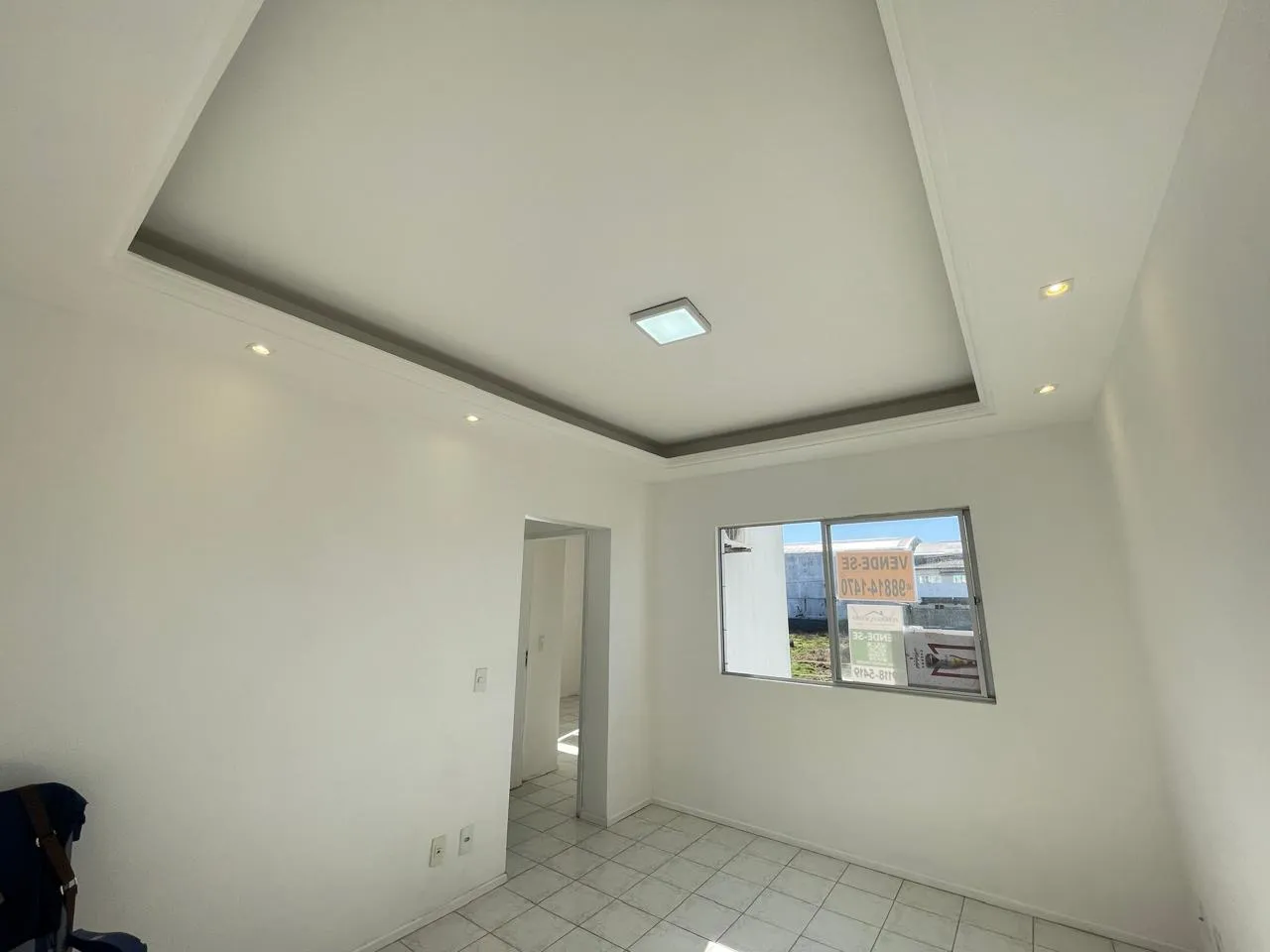 Apartamento à venda com 2 quartos, 1 vaga, 48m² na Rua Padre Raulino Reitz no Serraria, São José