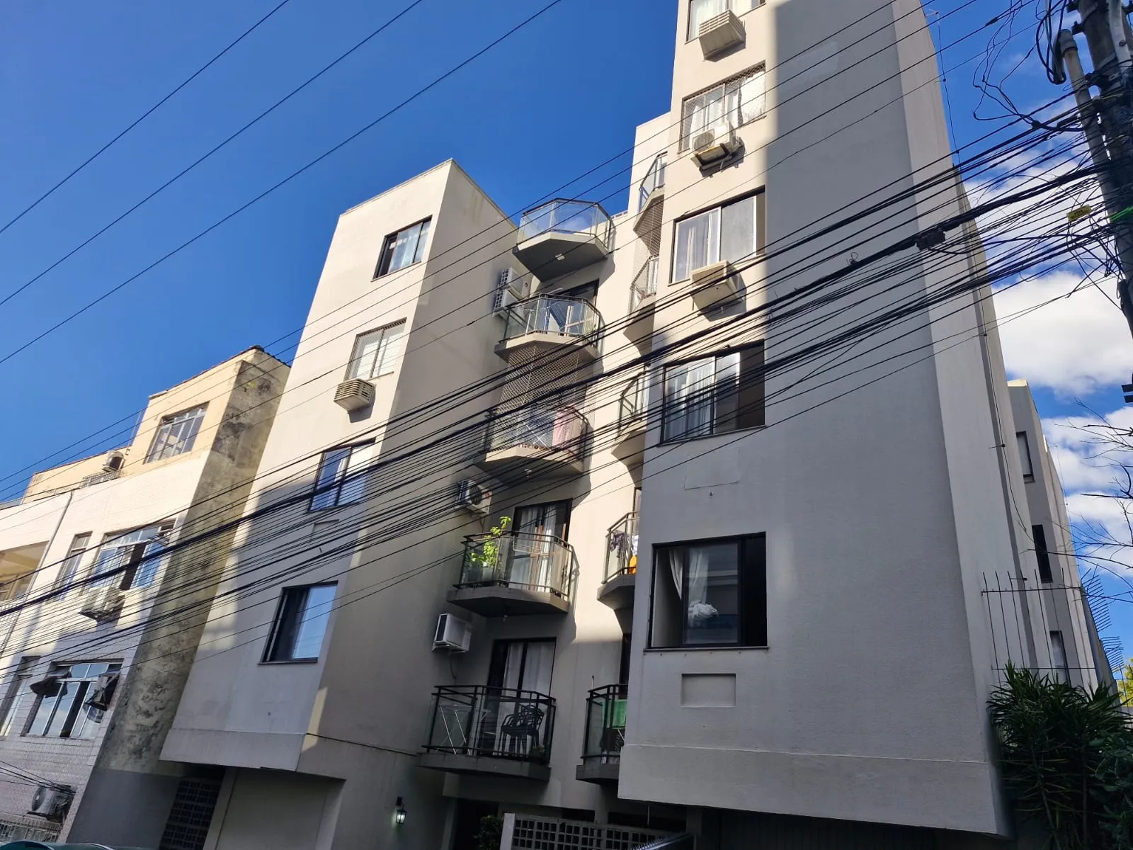 Apartamento à venda com 2 quartos, 1 vaga, 58m² na Rua Professora Otília Cruz no Jardim Atlântico, Florianópolis