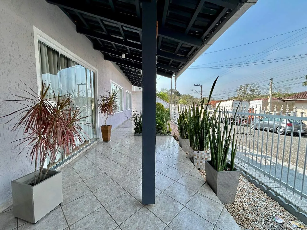 Casa térrea averbada, recém-reformada, no bairro Velha Central! — foto 2
