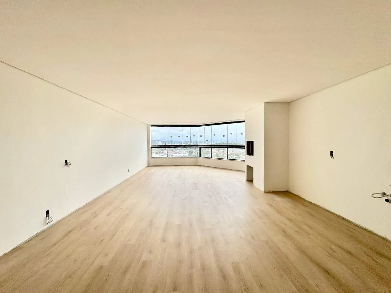 Apartamento com 3 suítes, no Centro em Penha a 300 metros do mar! — foto 5