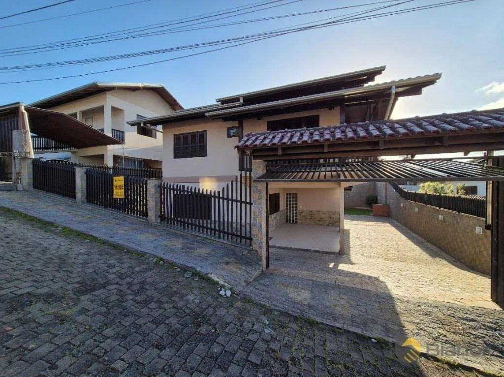 Casa com 4 dormitórios, 176 m - venda por R$ 1.150.000,00 ou aluguel por R$ 5.600,00/mês - Água Verde - Blumenau/SC - foto 1