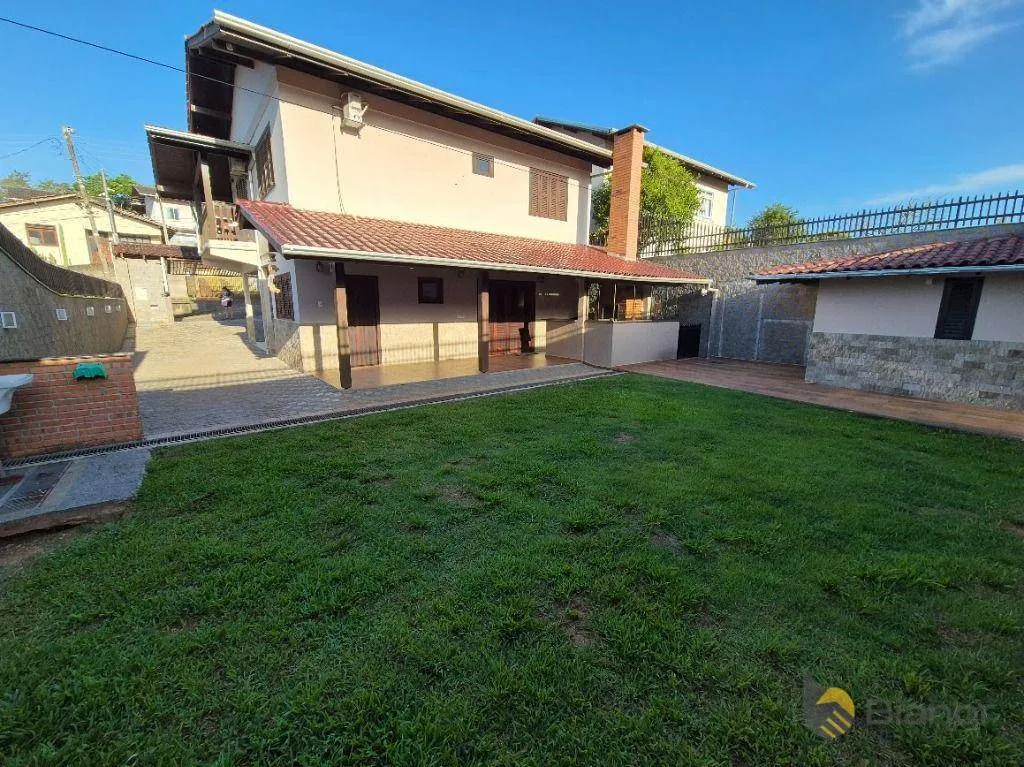 Casa com 4 dormitórios, 176 m - venda por R$ 1.150.000,00 ou aluguel por R$ 5.600,00/mês - Água Verde - Blumenau/SC — foto 4