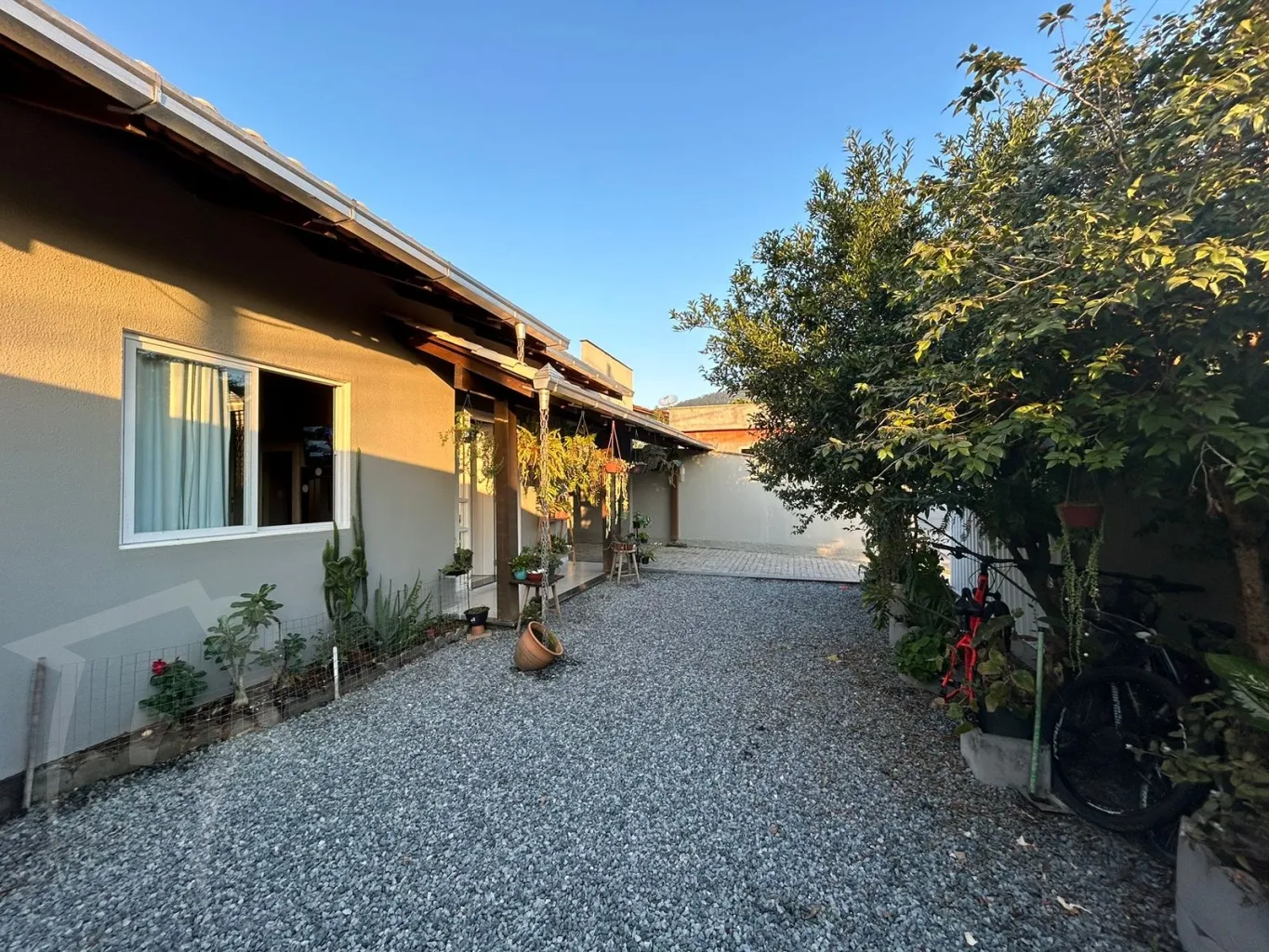 Casa com piscina, interesse em troca por sítio. — foto 4