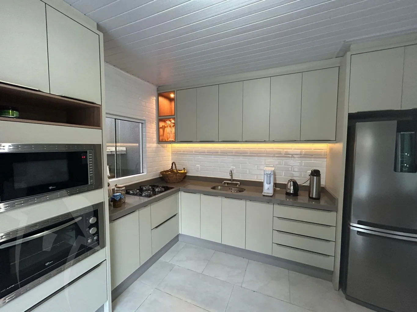 Casa com piscina, interesse em troca por sítio. — foto 6