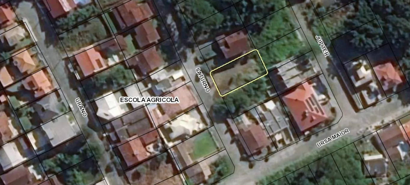 ABELARDO IMÓVEIS - OPORTUNIDADE! Terreno na Escola agrícola com 450m,sendo 15 metros de frente e fundos, 30 metros de lateral direita e esquerda.Terreno plano.Rua tranquila próximo à GreenHouse - Blumenau. — foto 3