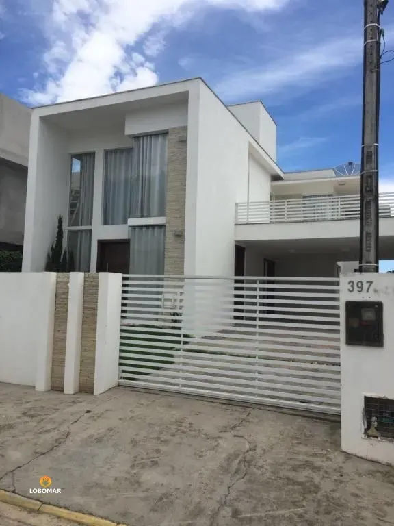 Sobrado com 4 dormitórios à venda - Centro - Balneário Piçarras/SC - foto 1