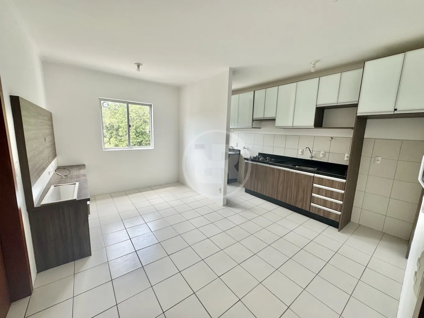 Apartamento de 1 Dormitório e 1 Vaga, Semimobiliado, com 37m privativos, para alugar no bairro Ribeirão Fresco, próximo ao Hospital Santa Catarina, em Blumenau/SC — foto 2