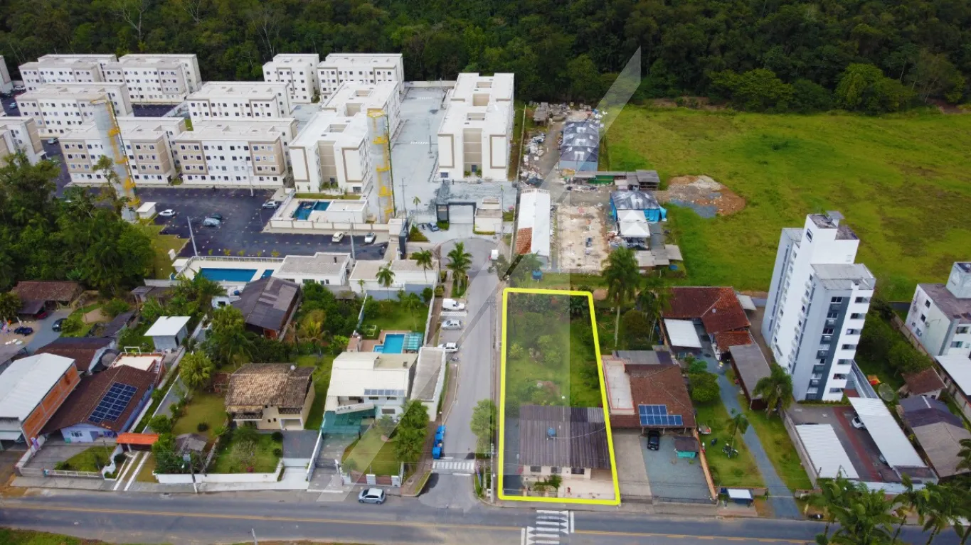 Buscando abrir seu proprio negocio, este terreno amplo e 140m de área construida é a ideal pra voce!!!! — foto 2