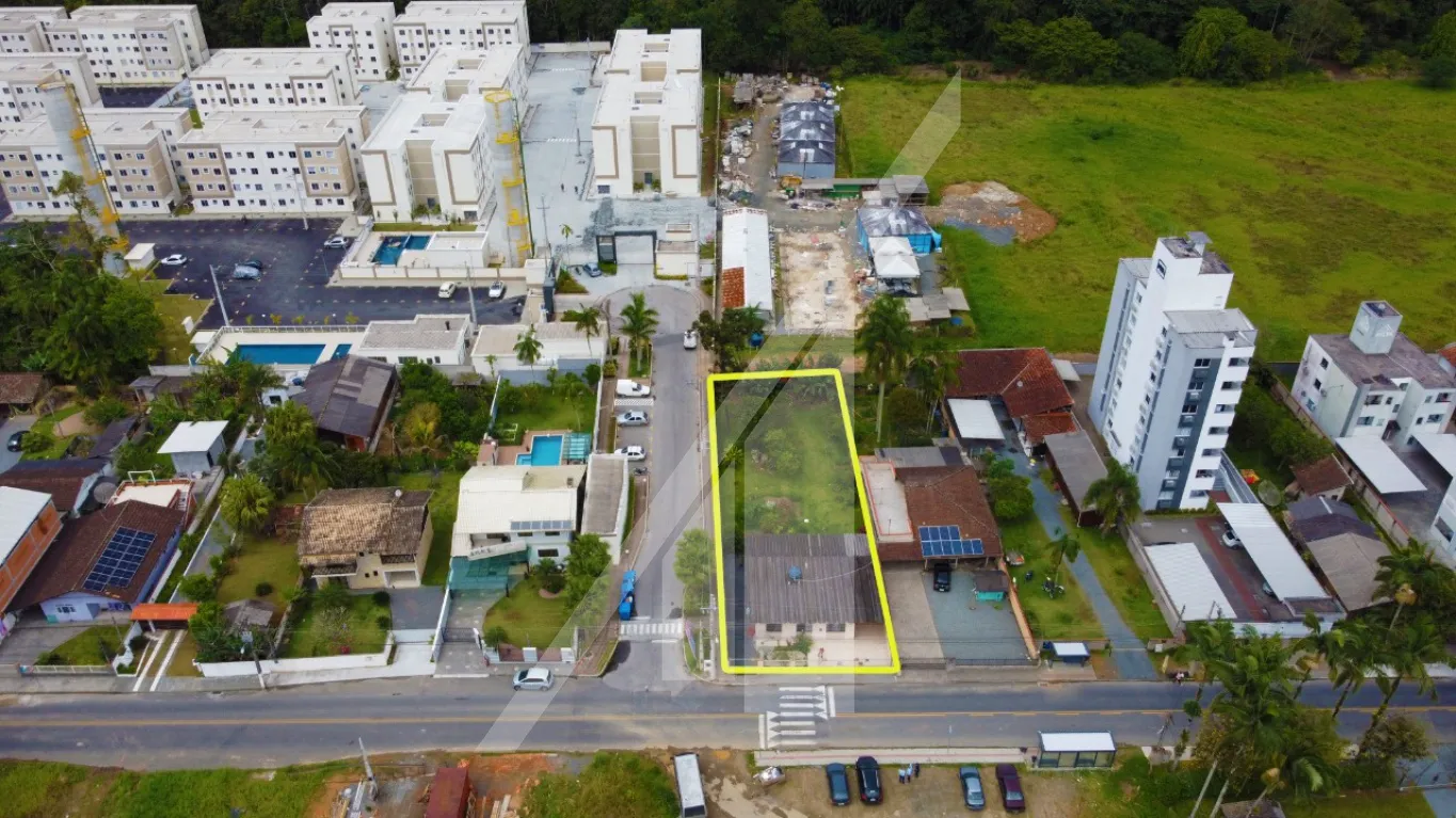 Buscando abrir seu proprio negocio, este terreno amplo e 140m de área construida é a ideal pra voce!!!! — foto 5