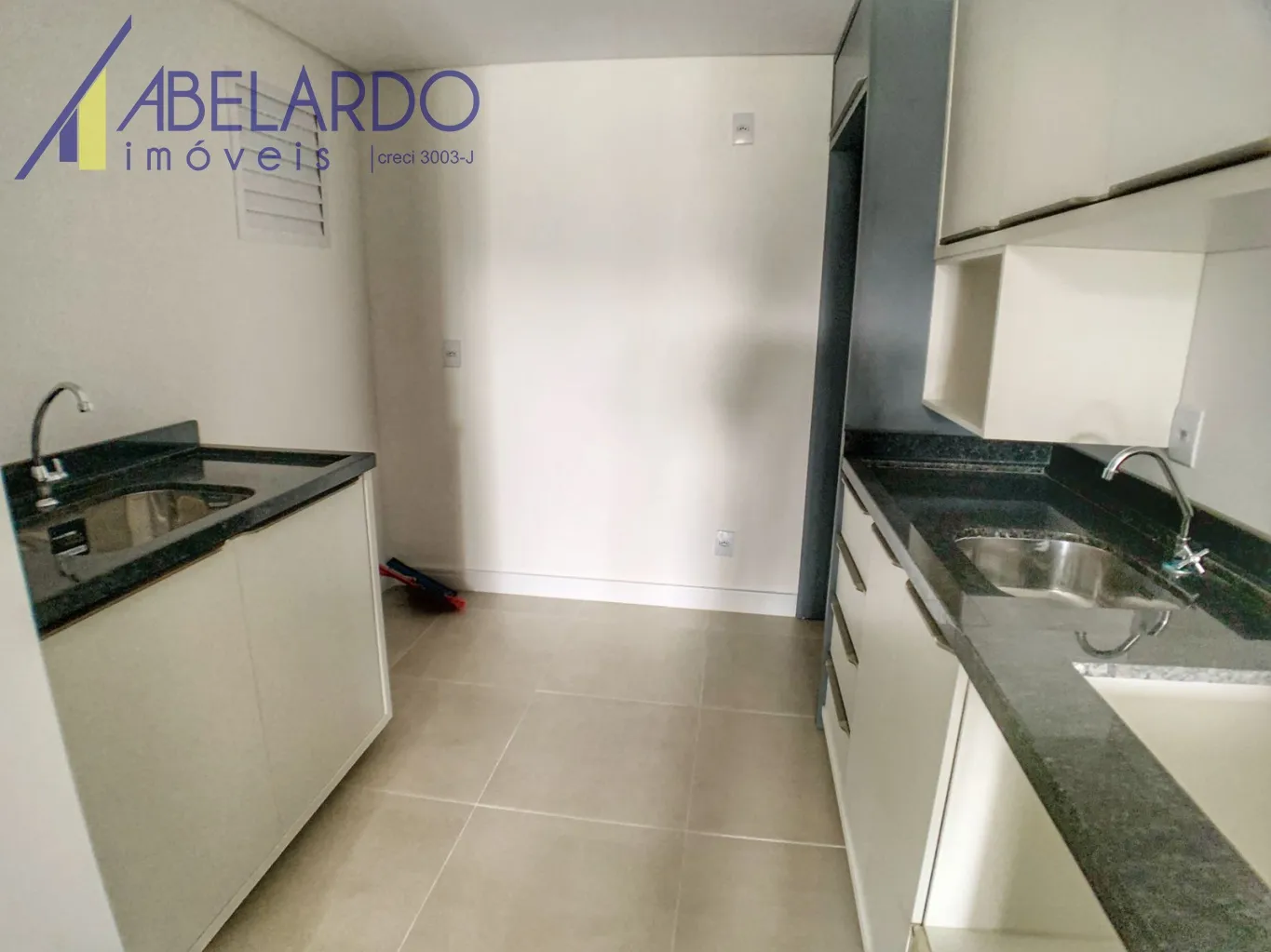 APARTAMENTO SEMIMOBILIADO COM UM DORMITÓRIO E UMA VAGA DE GARAGEM, PRÓXIMO AO CÂMPUS 2 DA FURB - BAIRRO ITOUPAVA SECA — foto 5