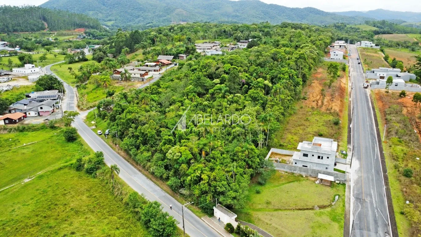 TERRENO SEMIPLANO COM ÁREA DE 44.553M, FAZENDO FRENTE EM 70 METROS - IDEAL PARA CONSTRUIR CONDOMÍNIO FECHADO, GALPÕES OU LOTEAMENTO - CIDADE DE ITAJAÍ — foto 6