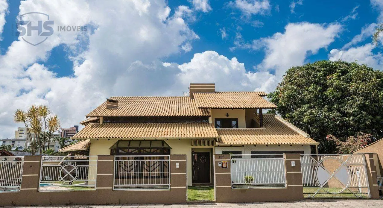 Casa à venda, 514 m por R$ 3.800.000,00 - Centro - Balneário Piçarras/SC - foto 1