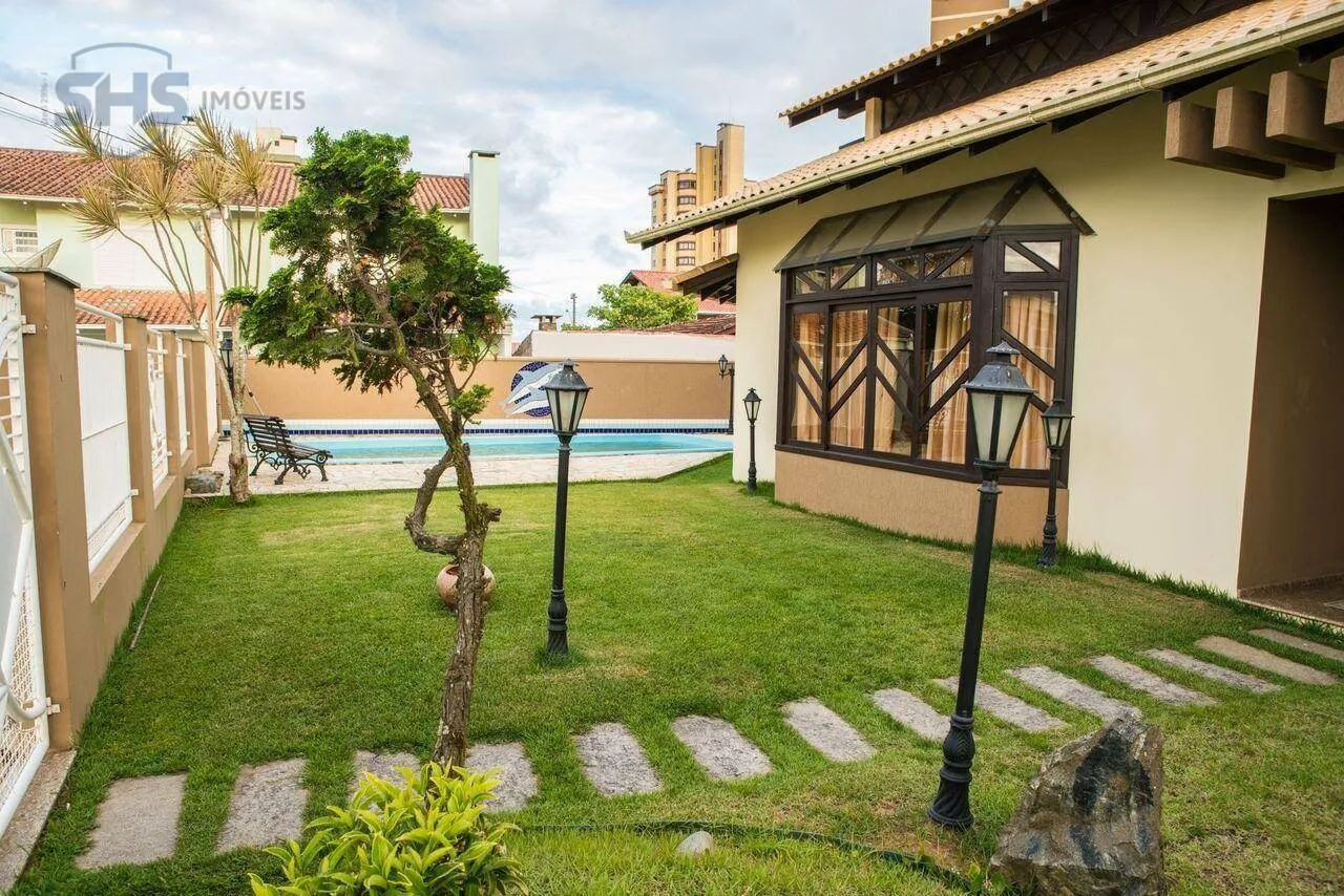 Casa à venda, 514 m por R$ 3.800.000,00 - Centro - Balneário Piçarras/SC — foto 2