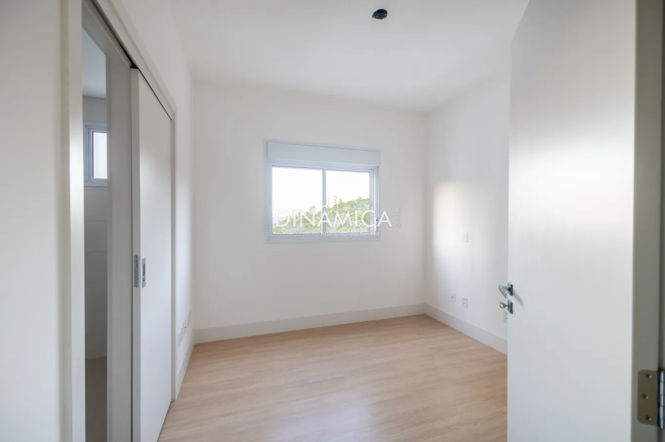 Venha morar bem no coração da Vila Nova, apartamento com 03 suítes e demais dependências! — foto 6