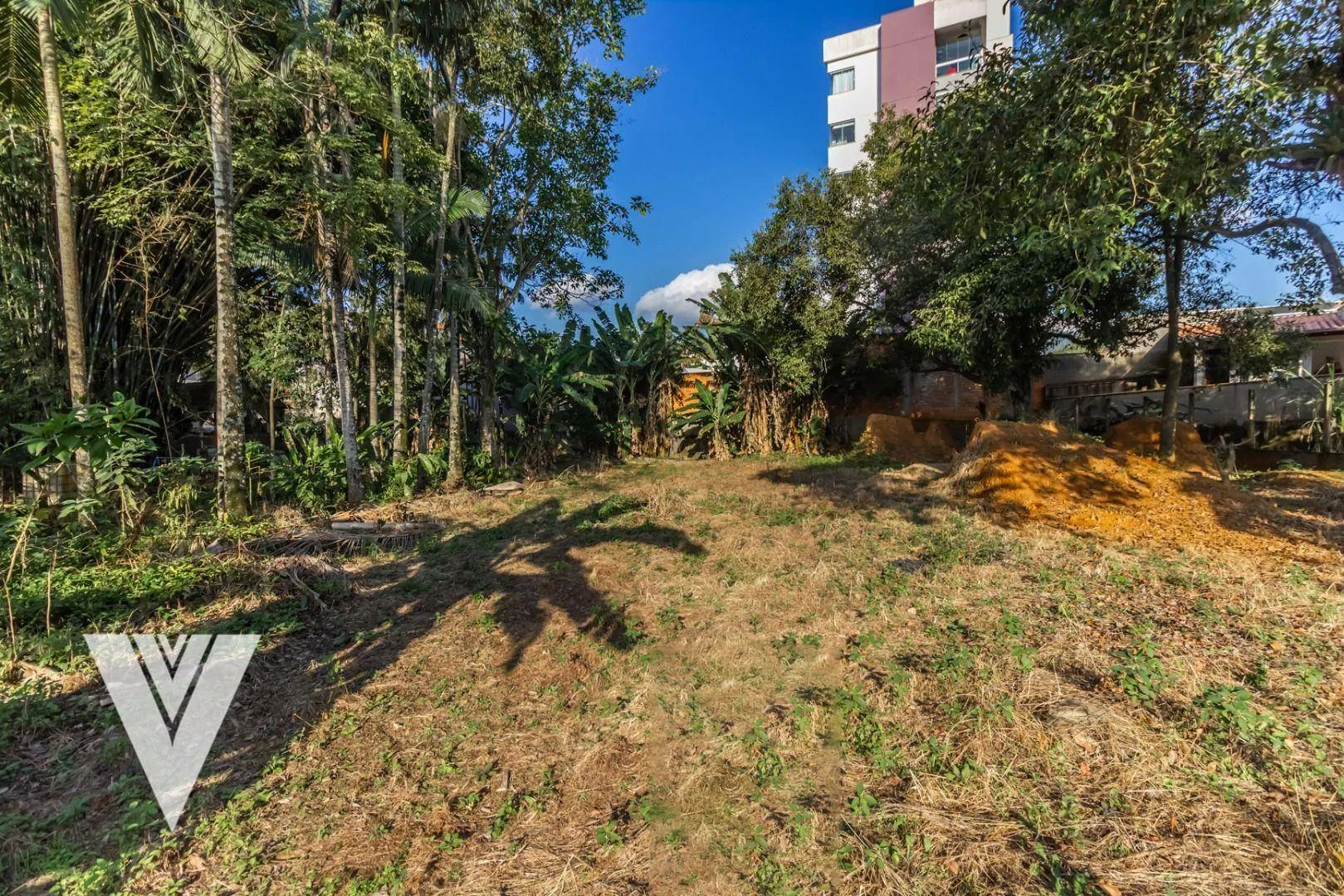 Terreno à venda, 2200 m por R$ 2.100.000,00 - Água Verde - Blumenau/SC - foto 1