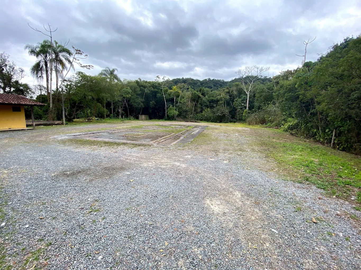 Oportunidade única para você que quer construir próximo ao Centro de Blumenau. Oferta exclusiva da Dinâmica Sul para você que procura uma grande oportunidade de levar a sua marca ao topo. - foto 1