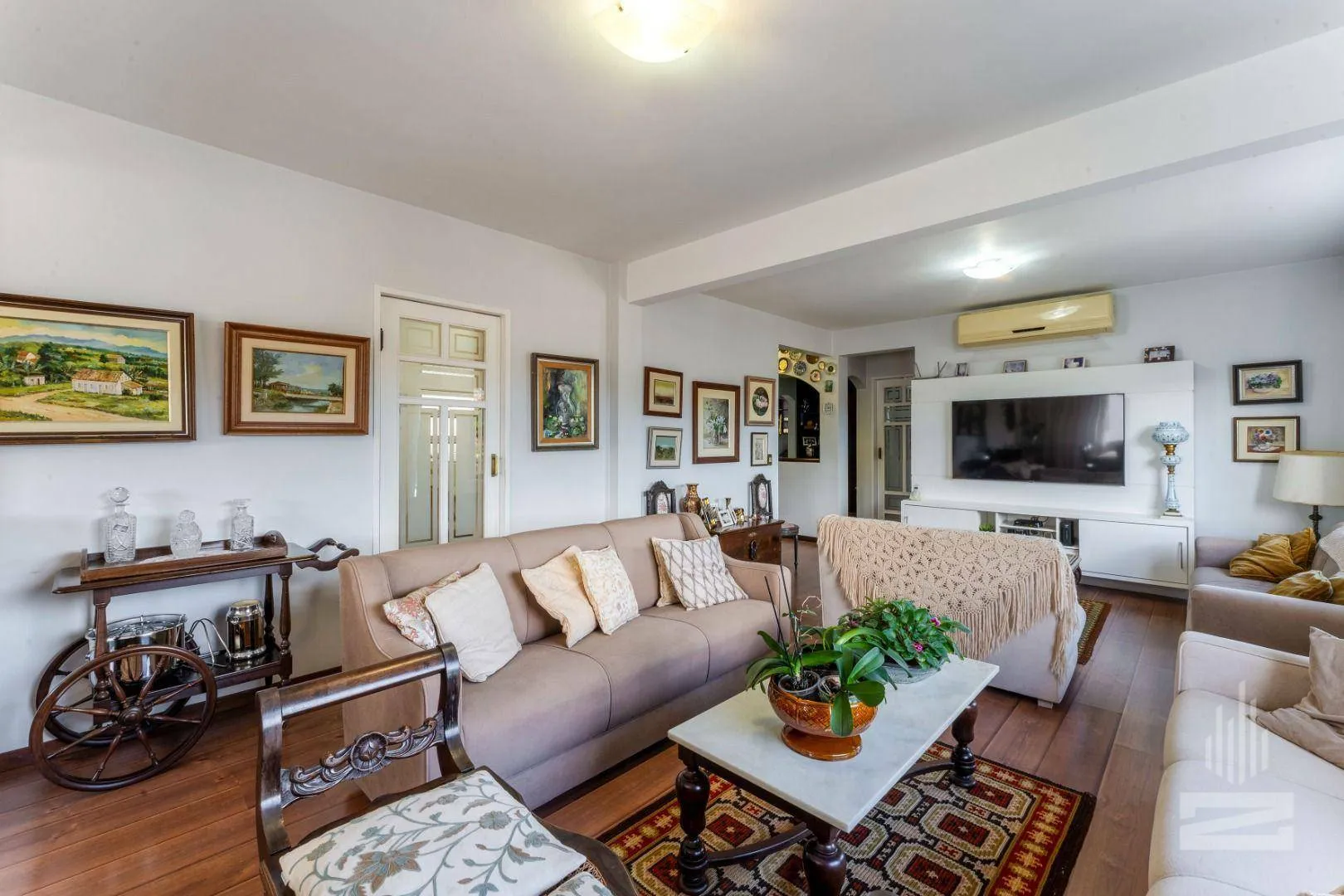 Apartamento de Alto Padrão à Venda com 2 Dormitórios e Mobiliado no bairro Garcia em Blumenau — foto 5