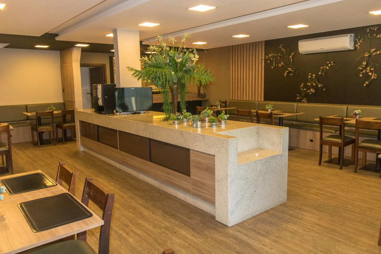 Hotel com 25 dormitórios à venda, 999 m por R$ 5.500.000,00 - Itoupava Central - Blumenau/SC — foto 2