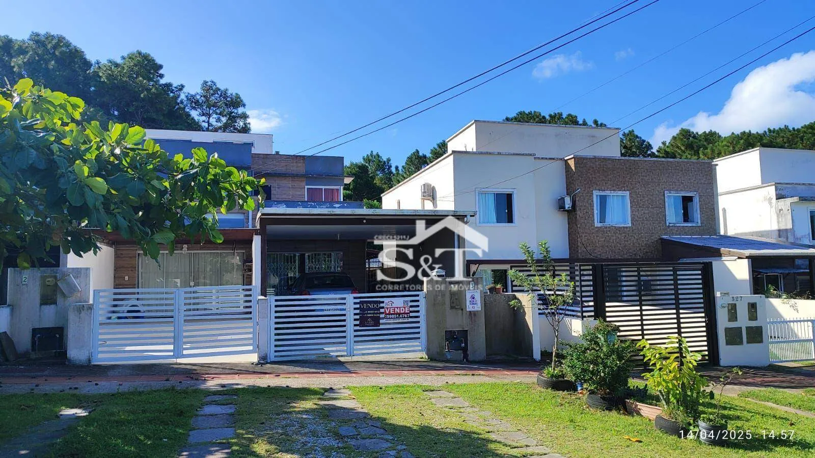 Sobrado com 3 dormitórios, e kitnet nos fundos, com escritura pública! - foto 1