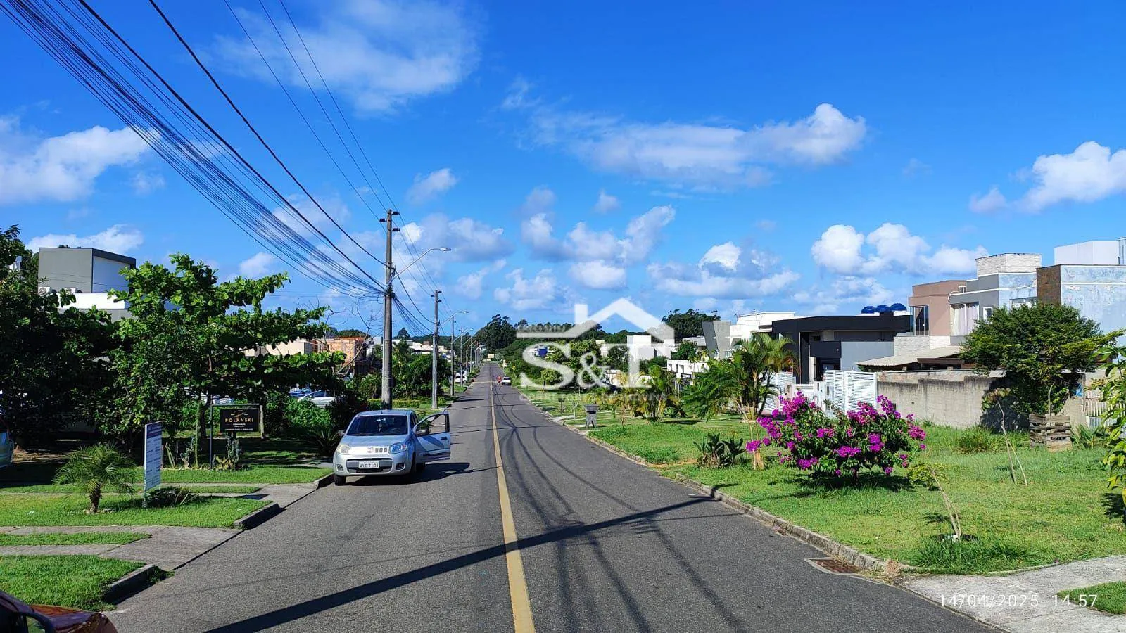 Sobrado com 3 dormitórios, e kitnet nos fundos, com escritura pública! — foto 5
